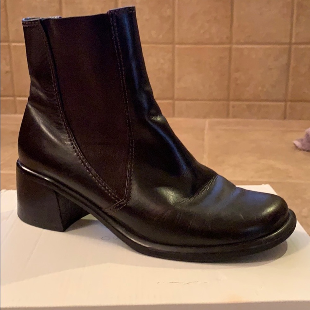 Franco Sarto wide heel boot